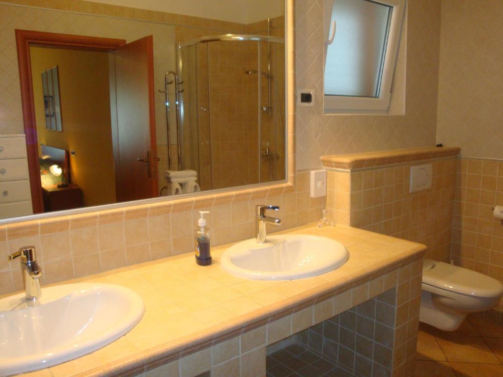 Apartments Mogorovic Мощеницька Драга Номер фото